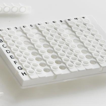 4ti-0950W-F | 96 Well Semi-Skirted PCR Plate for Removable 8 Well Tube Strips, Roche Style | Partly Loaded With Strips