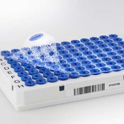 4ti-0778 | Cap Mat for PCR Plates | On Plate, Peeling Detail