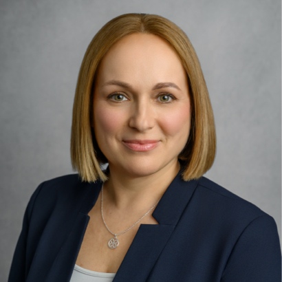 Olga Pirogova headshot
